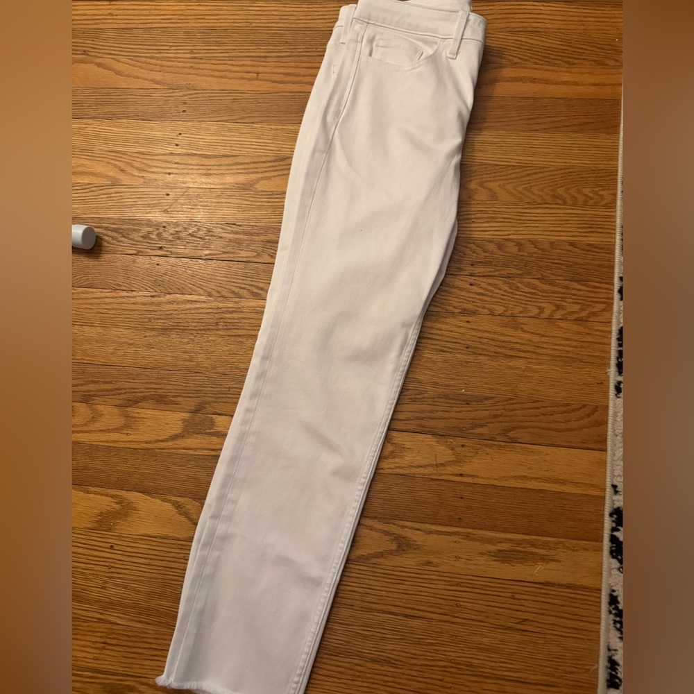 NWT Vineyard Vines straight crop white jeans